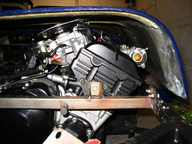 R1 Bonnet 